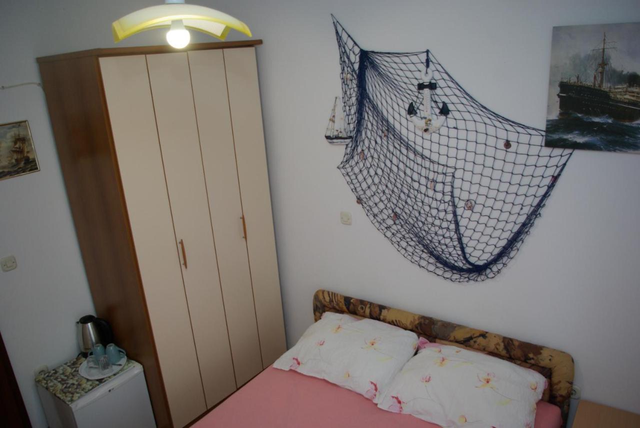 Rooms Tia Baška Voda Zewnętrze zdjęcie